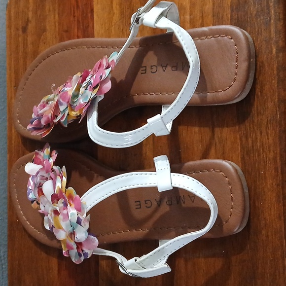 Floral Rampage Sandals - Picture 3 of 4